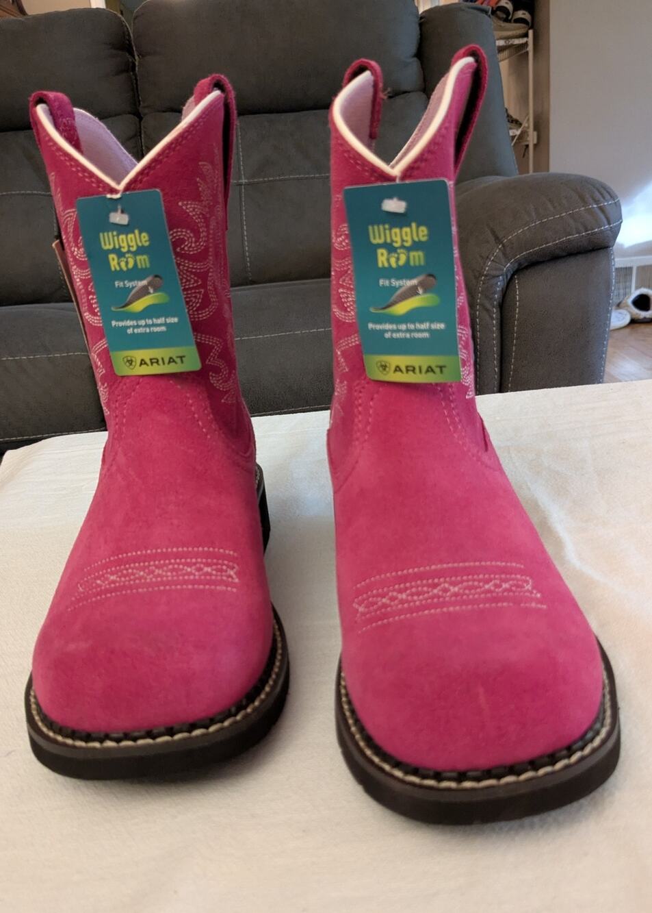 Ariat Cowboy Boots Fatbaby Hottest Pink Youth Girls Size 13 NWT